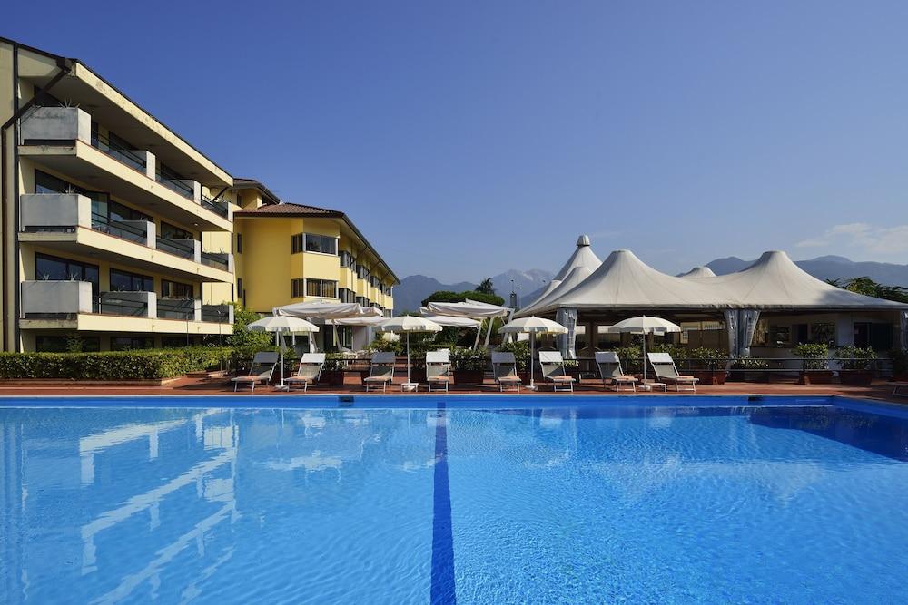 Una Hotels Forte Dei Marmi Exterior photo